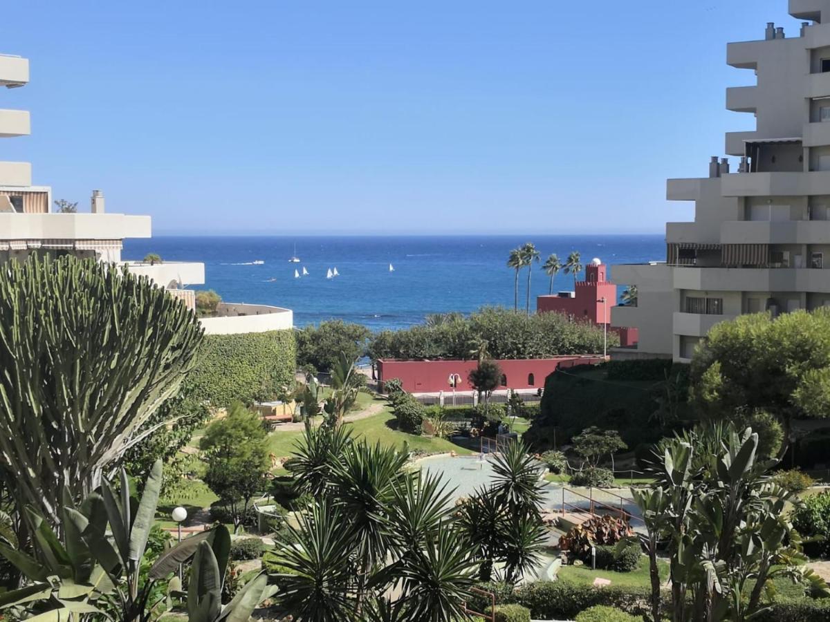 Estudio Benalbeach Primera Linea De Playa Benalmádena Extérieur photo